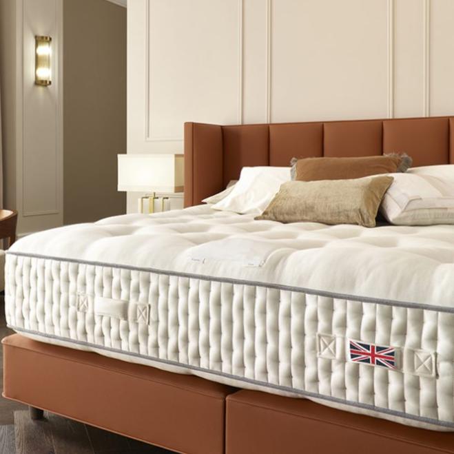 Harrison Spinks Strand close-up.