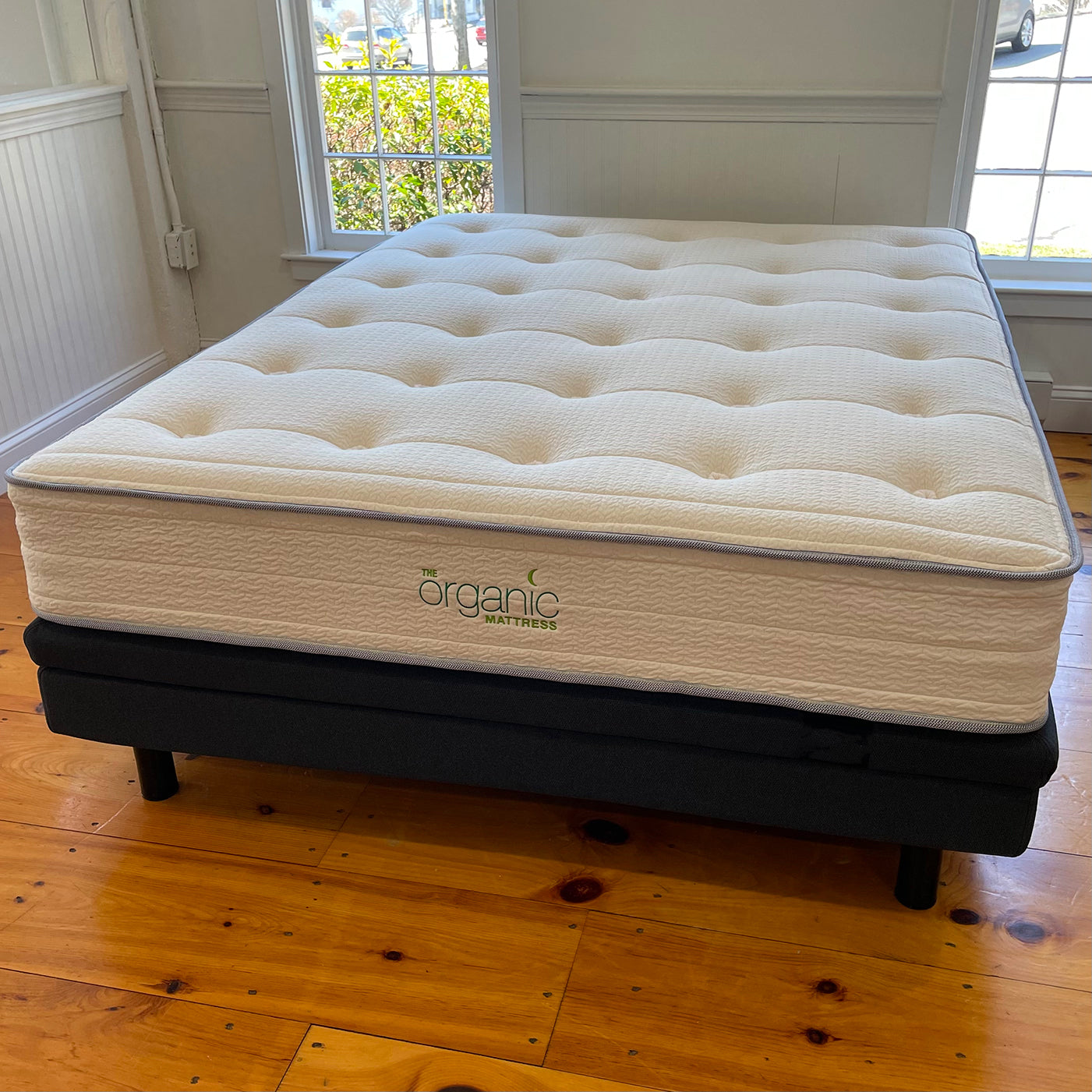 Watch Hill Hybrid Organic Mattress